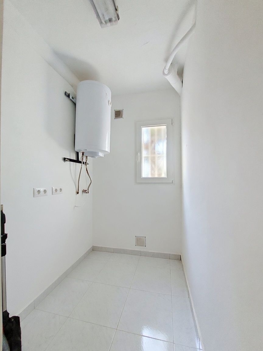 Casa con terraza y vistas al mar en La Medina, Montgó, Denia