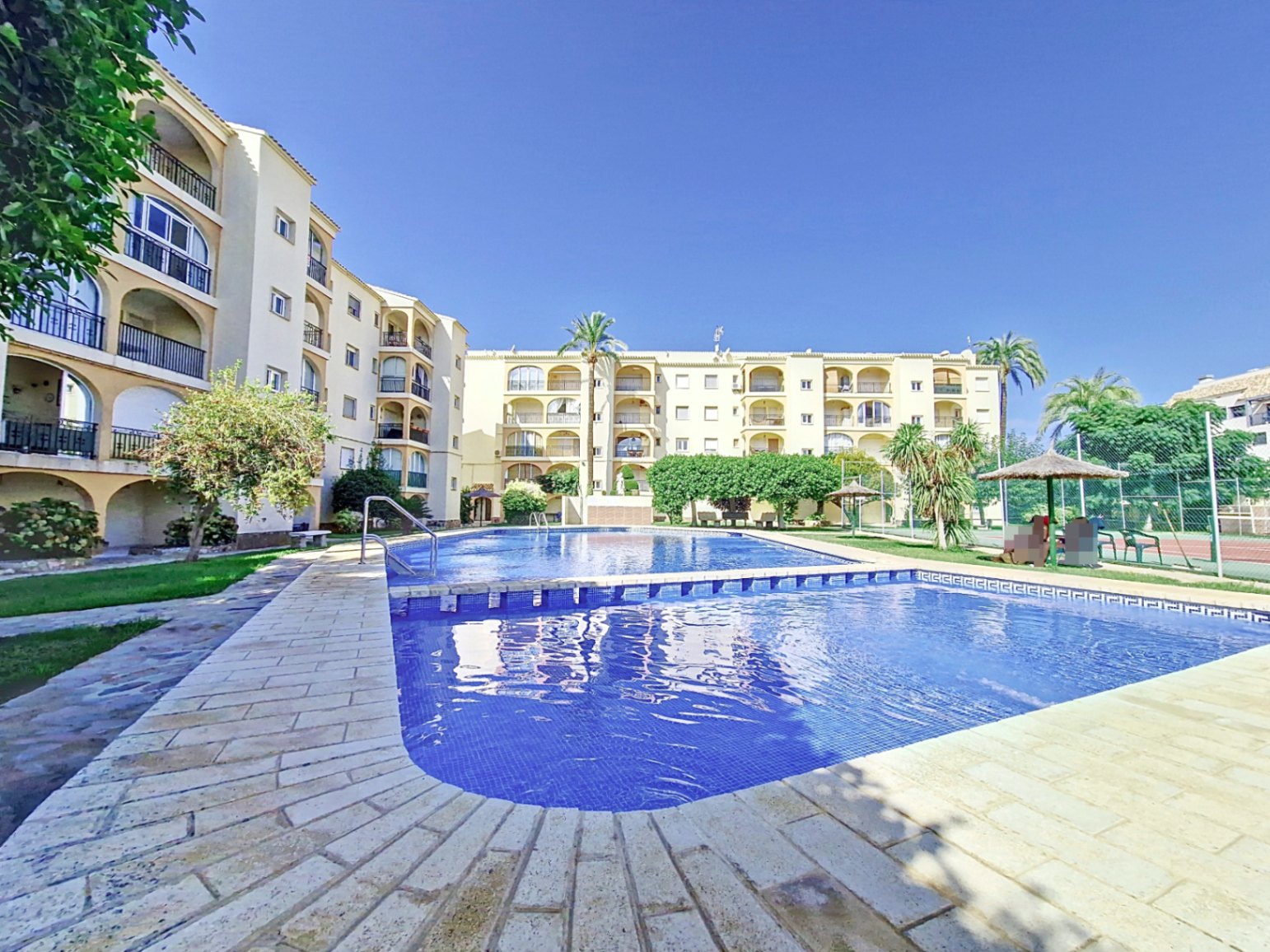 Luminoso apartamento cerca de la playa